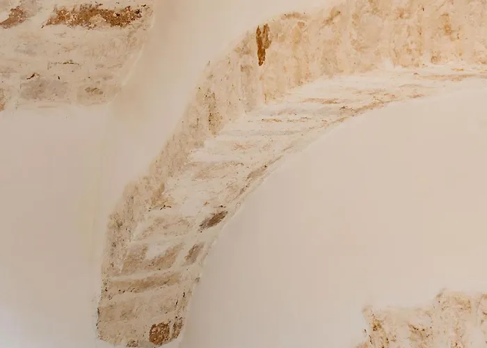 Casa Vico Melles 아파트 오스투니