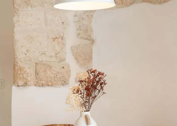 Casa Vico Melles 오스투니